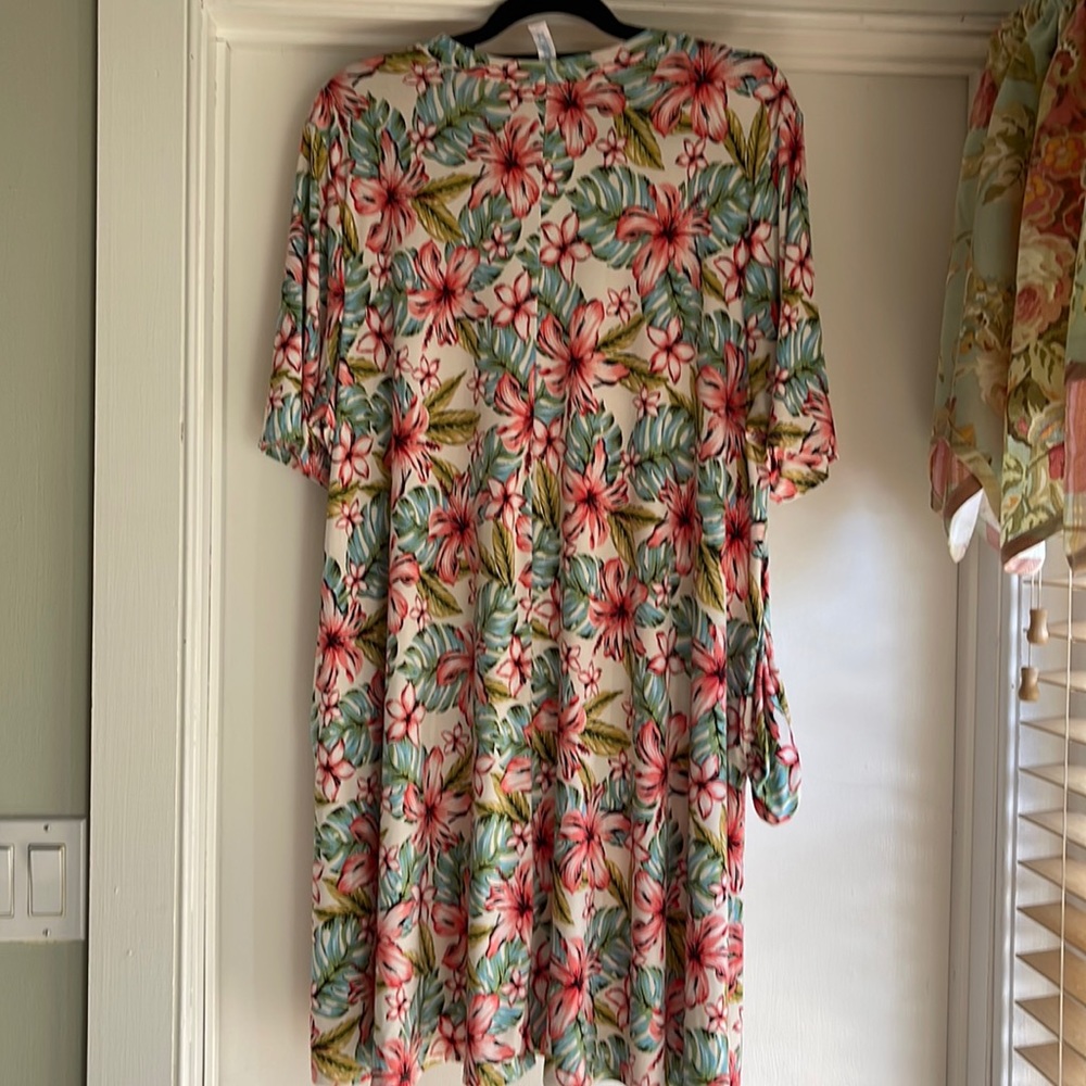 Paisley Grace Short Sleeve Dress w/ side pockets